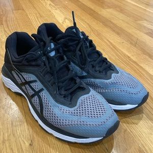 Men’s Size 11 Asics Running Shoes